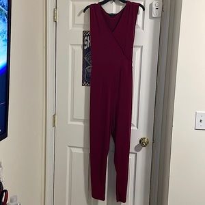 Large Jumpsuit with tie in back